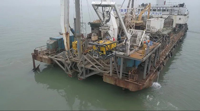 打破国外技术垄断！南网超高压首次自主完成国内500千伏海底电缆抛石保护