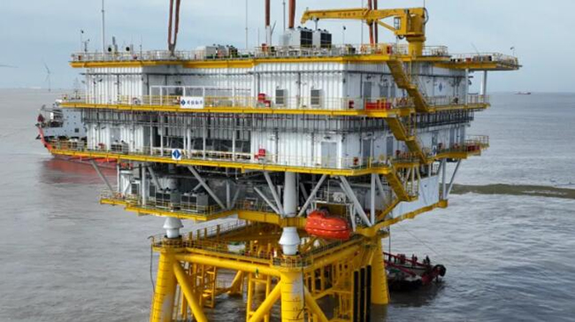 国信大丰海上风电项目升压站吊装任务圆满完成